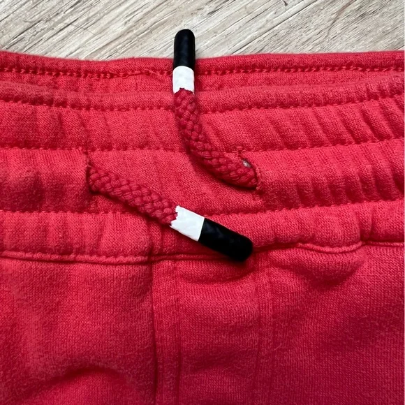 Fundamental Coast Kelly Short in Red Sea - Picture 3 of 11